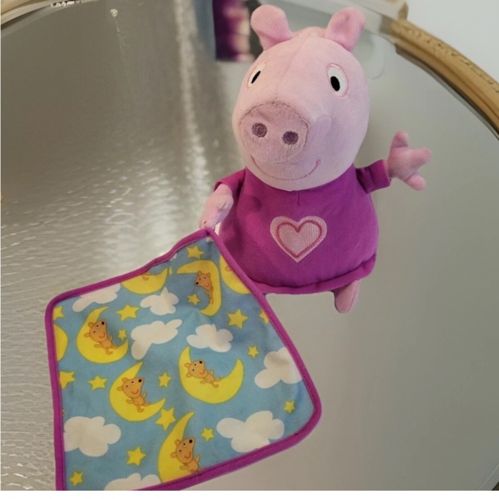 Peppa Pig talking 11” Plush Toy with attached blanket